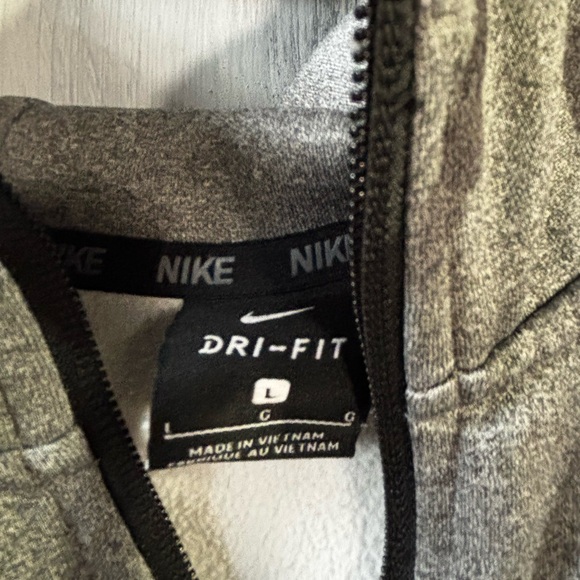 Nike full zip up size L. No rips, tears or stains. - Picture 2 of 2